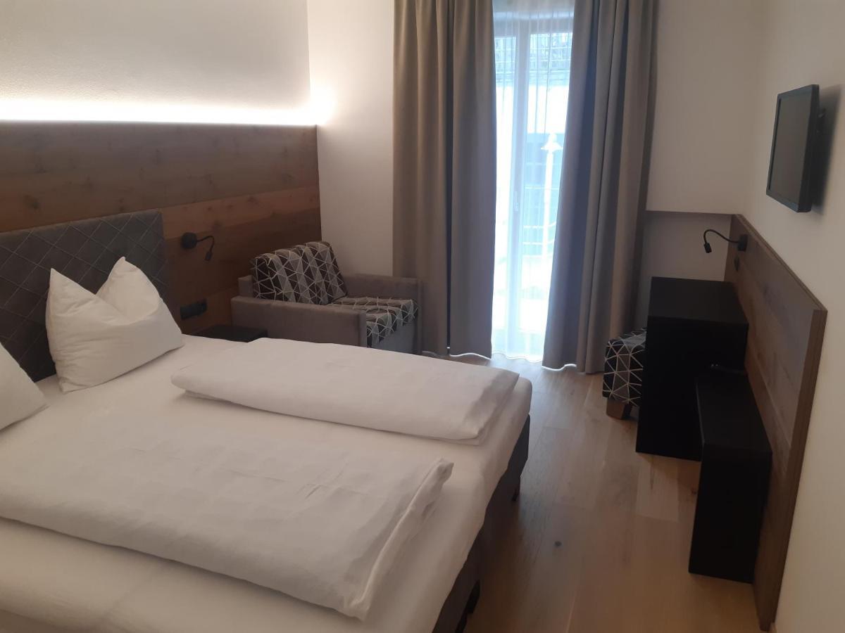 Hotel Krone Brunico Esterno foto