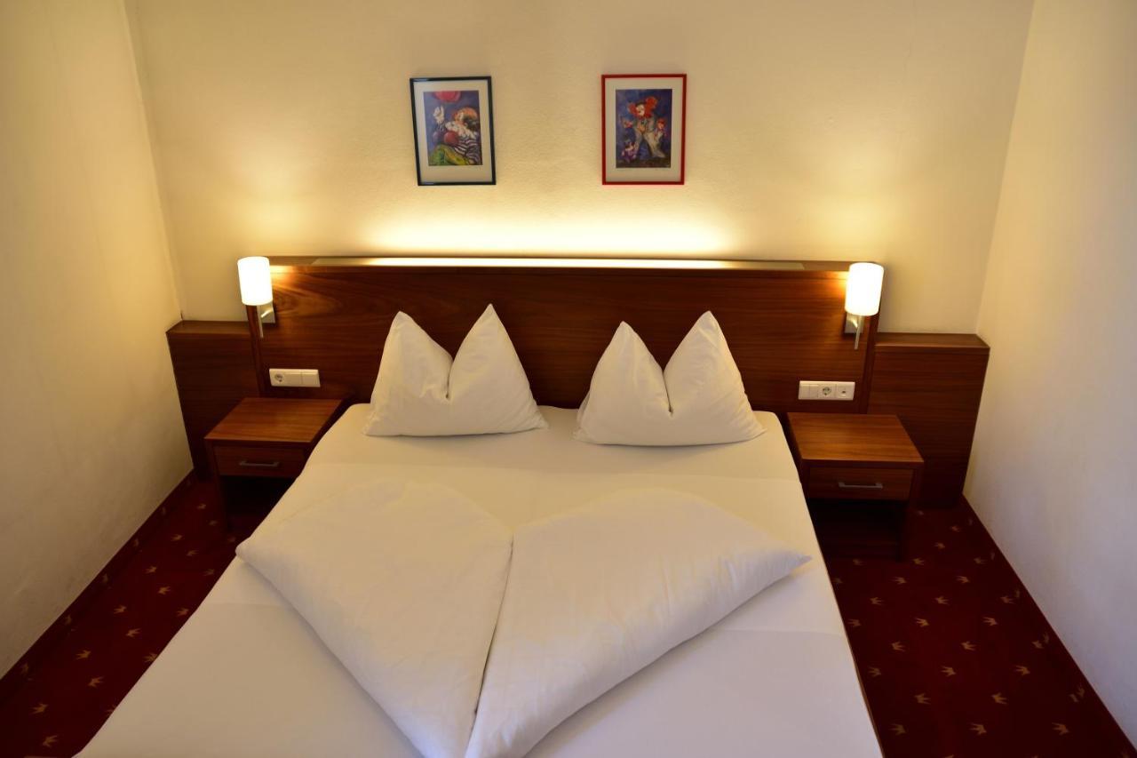Hotel Krone Brunico Esterno foto