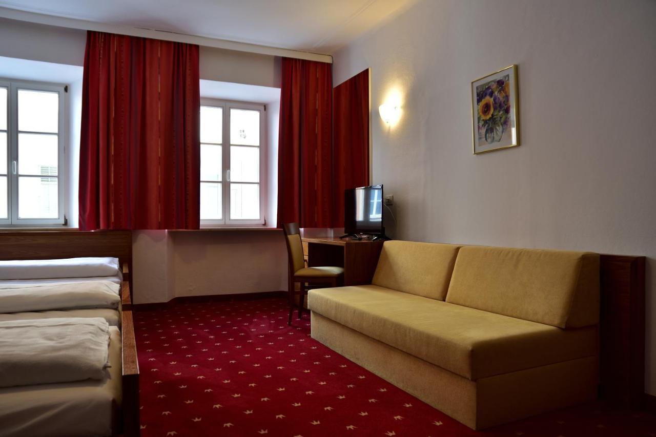 Hotel Krone Brunico Esterno foto