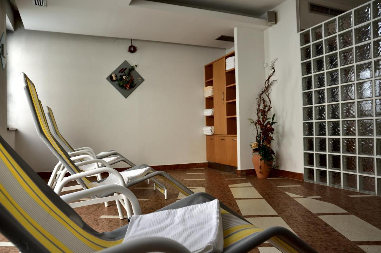 Hotel Krone Brunico Esterno foto