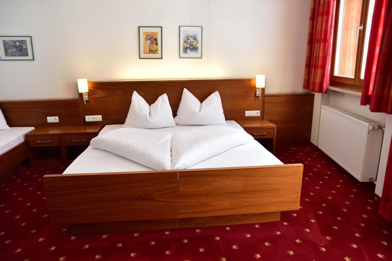 Hotel Krone Brunico Esterno foto
