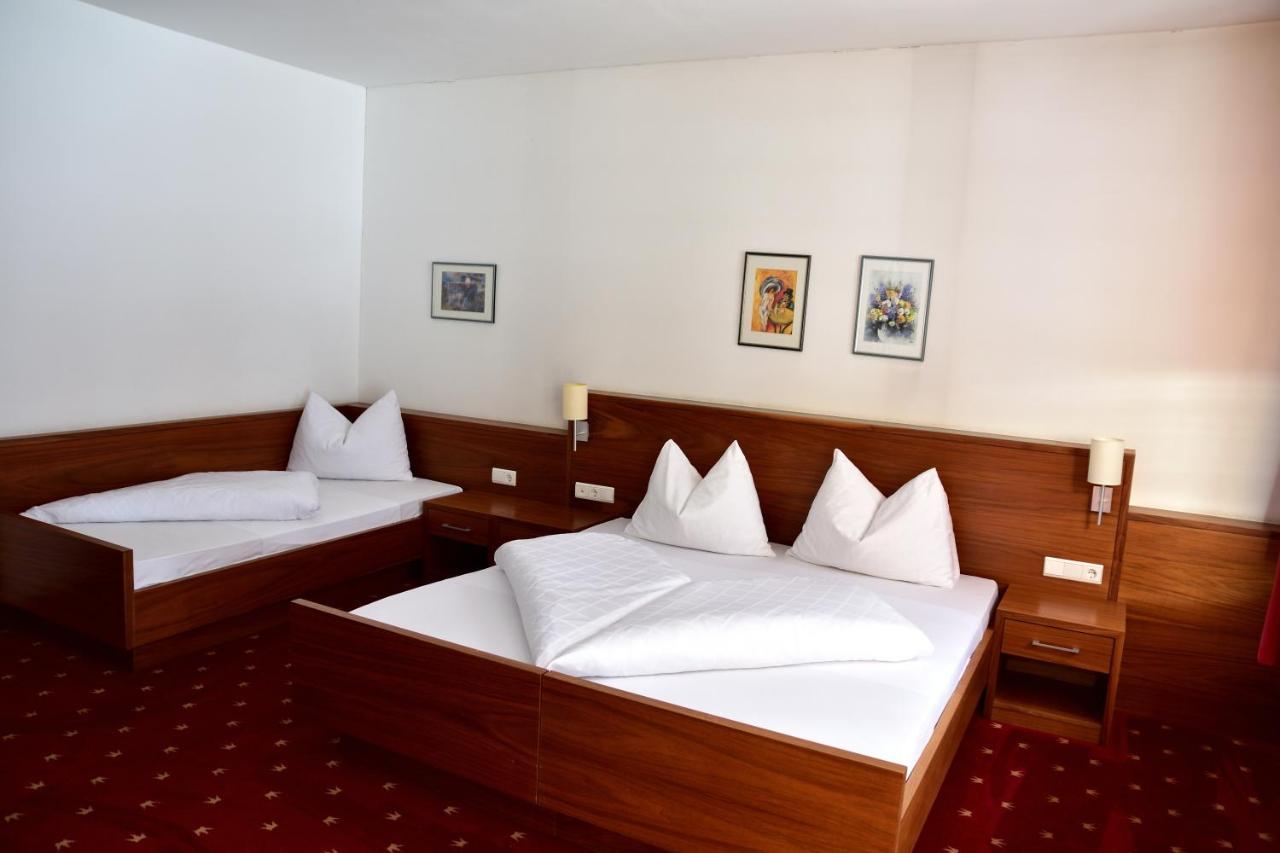 Hotel Krone Brunico Esterno foto