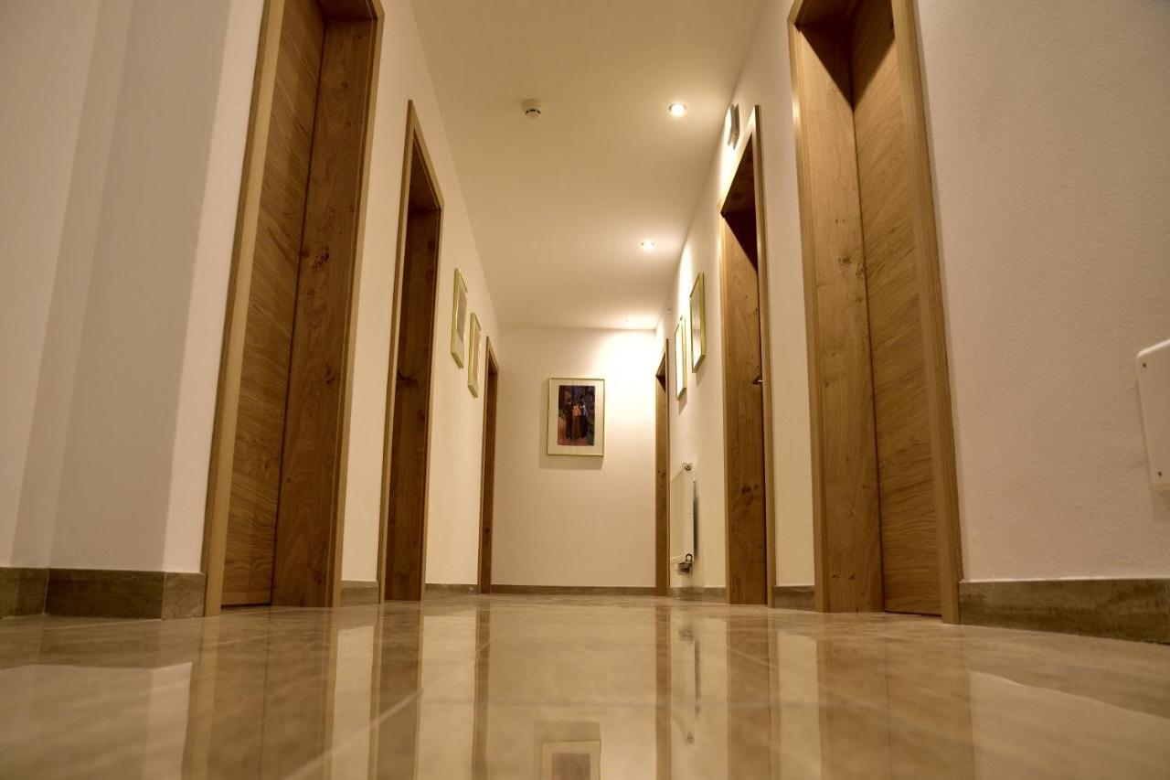 Hotel Krone Brunico Esterno foto