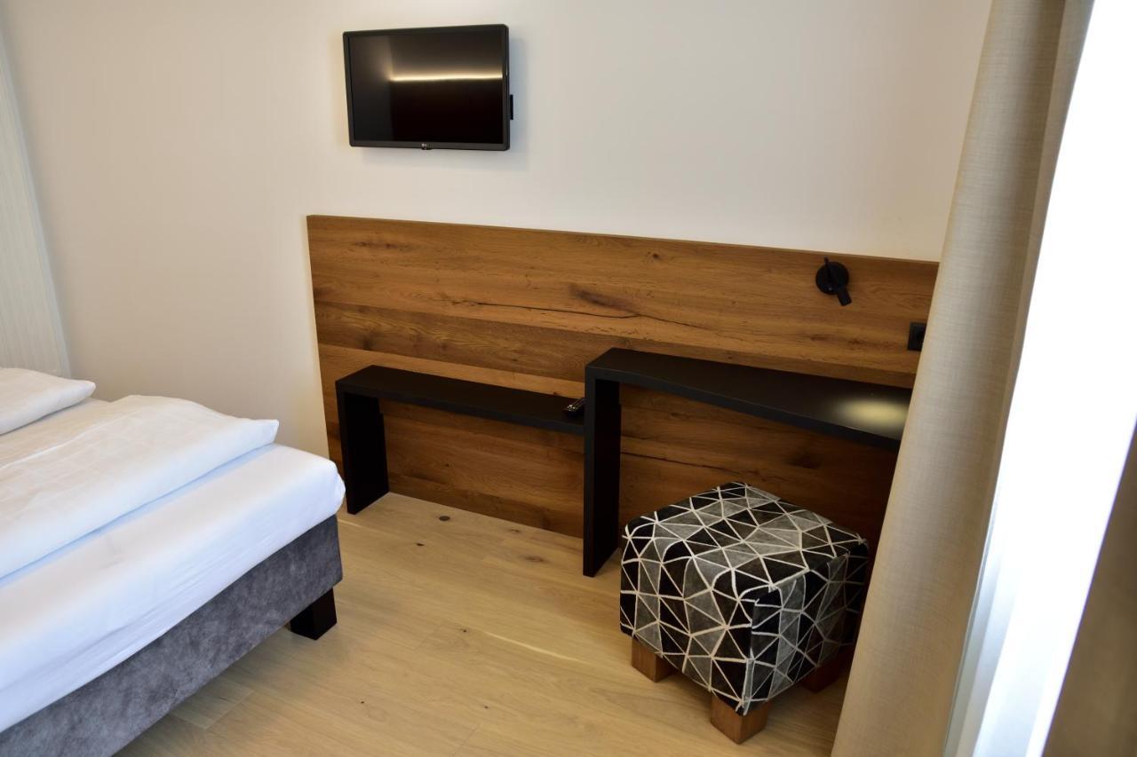 Hotel Krone Brunico Esterno foto