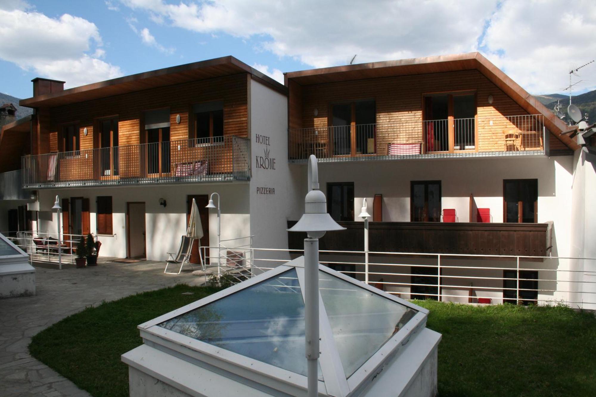 Hotel Krone Brunico Esterno foto