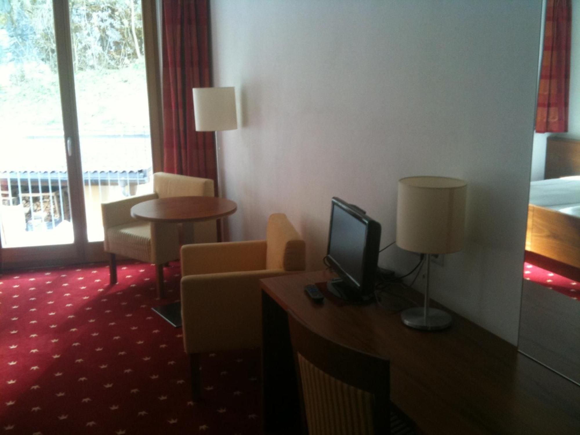 Hotel Krone Brunico Esterno foto